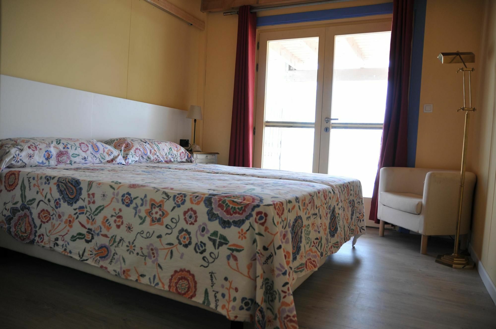 Aparthotel Oliwood Beach Oliva Eksteriør bilde